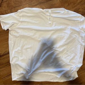 Lululemon Back in Action short sleeve Tee